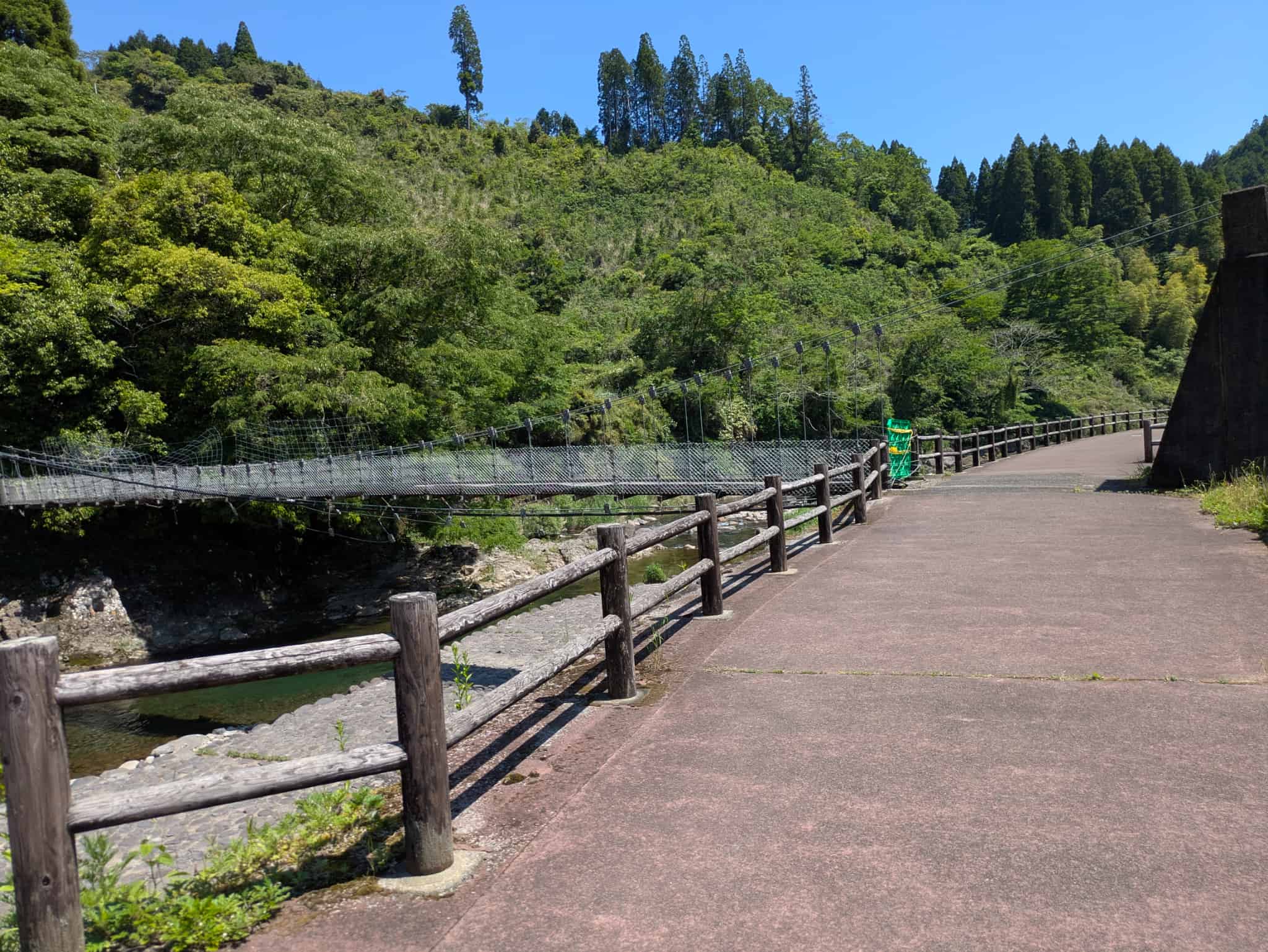 吊り橋は渡れない