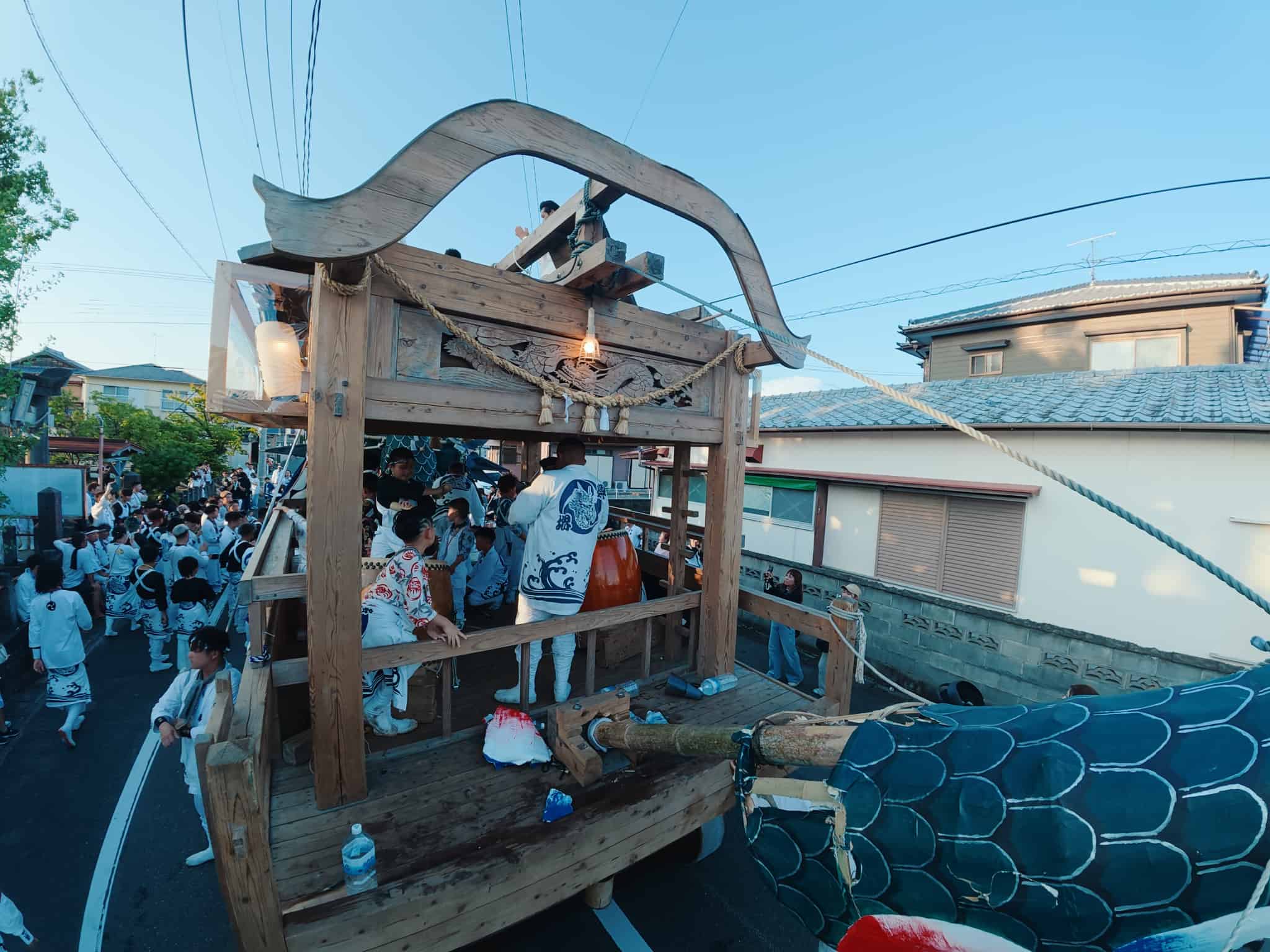 山車には龍の彫り